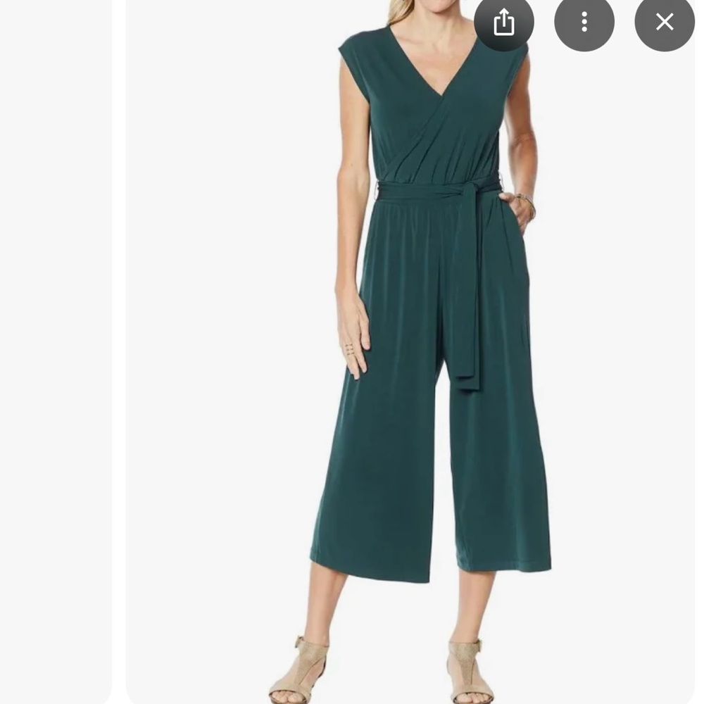 Elegant Evergreen/pine green  Jumpsuit with pockets